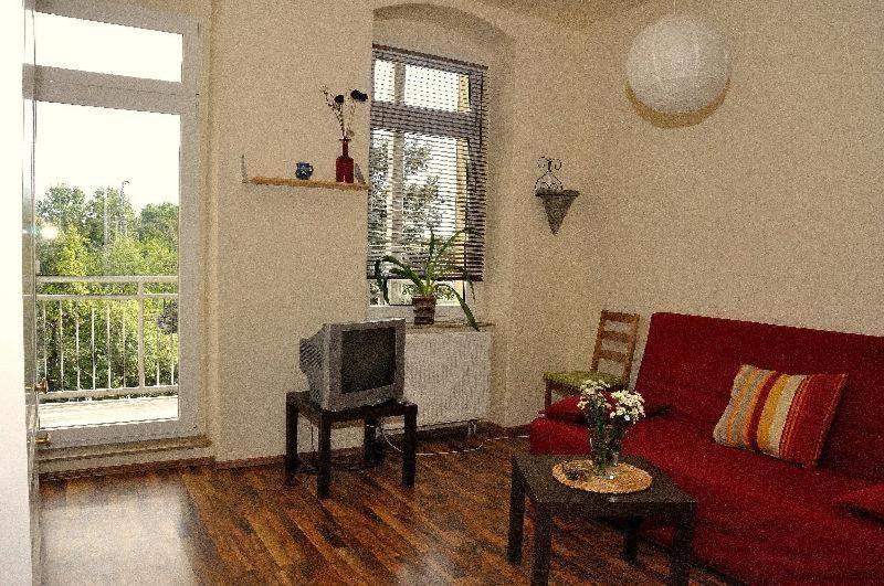 3 Raum Fewo Dresden Zentrum - Balkon Blick auf Altstadt - L10 Exterior foto